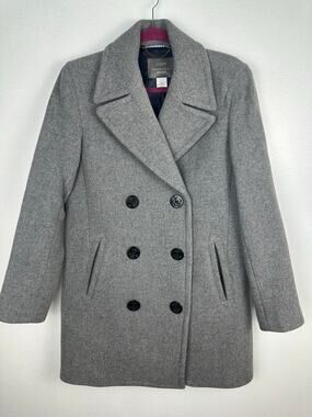 J. Crew  Gray Double-Breasted Wool Blend Peacoat- beautiful coat .🧥